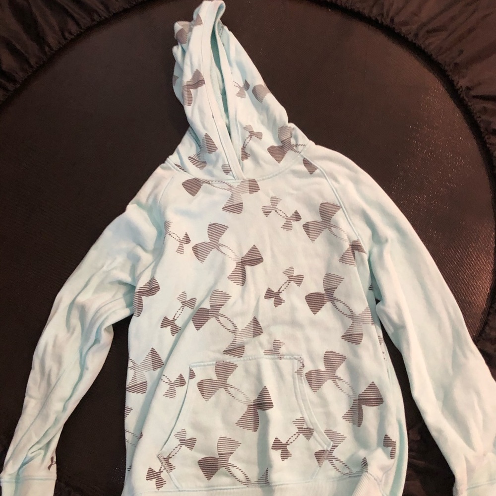 Pull over under armor youth size